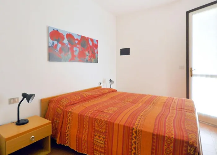 Villaggio Tivoli-3 By Interhome بيبيوني