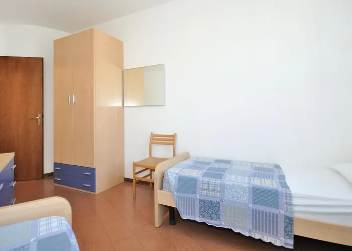 Villaggio Tivoli-3 By Interhome بيبيوني