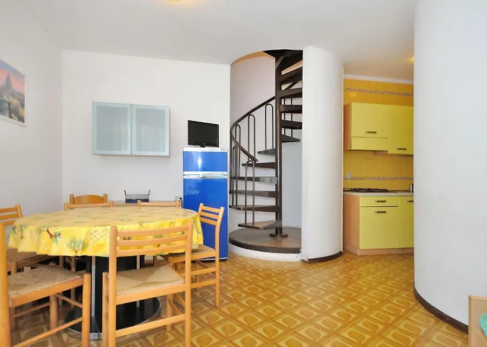 Villaggio Tivoli-3 By Interhome شقة *